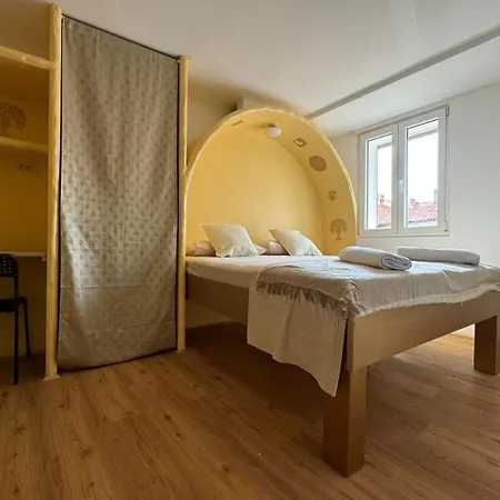 Apartment Plutus And With Free Parking Koper