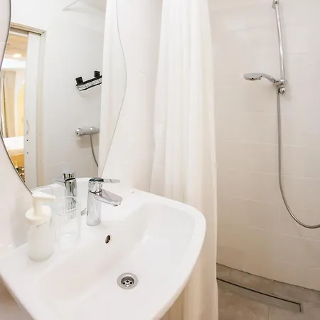 Apartment Plutus And With Free Parking *