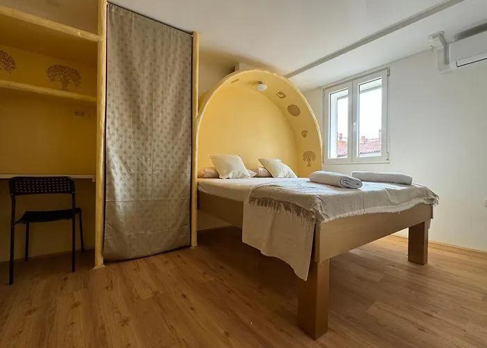 Apartment Plutus And With Free Parking Koper