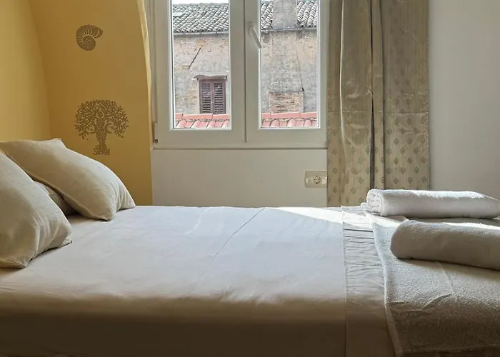 Plutus And With Free Parking Appartement Koper