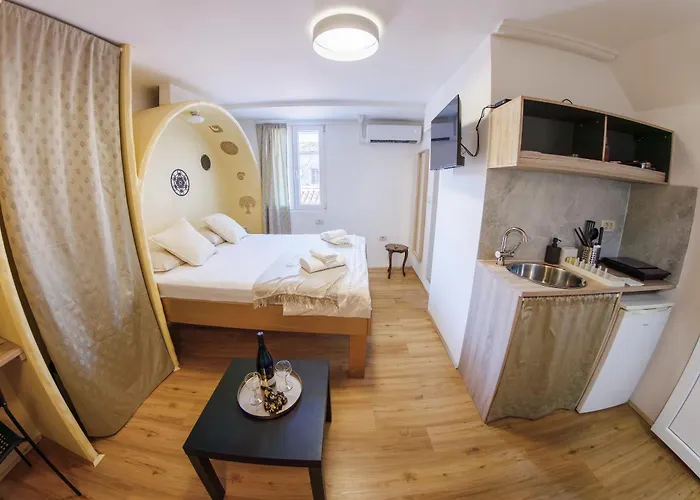 Plutus And With Free Parking Appartement *