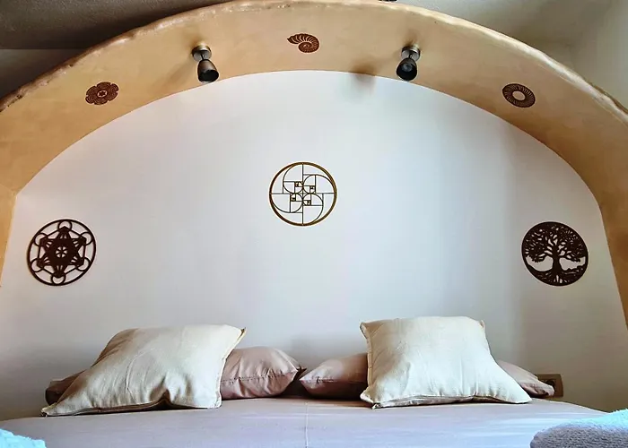 Plutus And With Free Parking Apartment